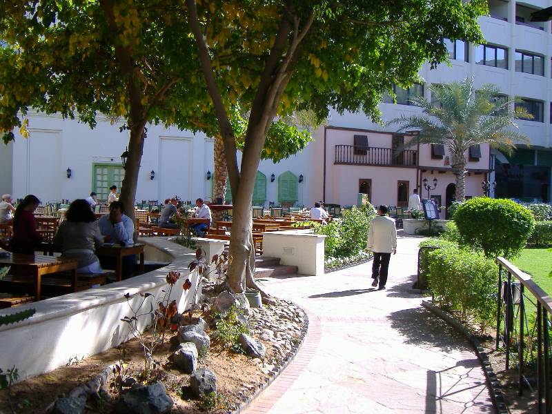 Le Meridien Abu Dhabi (8) 